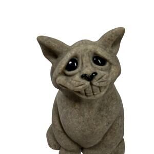 QUARRY CRITTERS Smiling Cat Figurine Gray Stone Resin Chico 2000 Decor